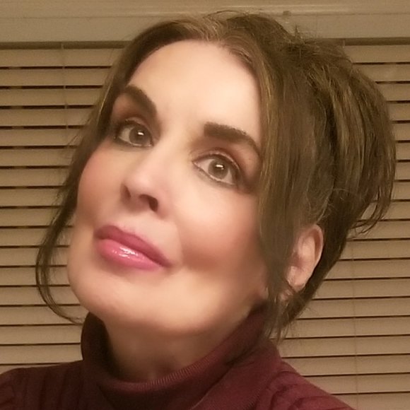 Meet your Posher, Patricia - Picture 7 of 14